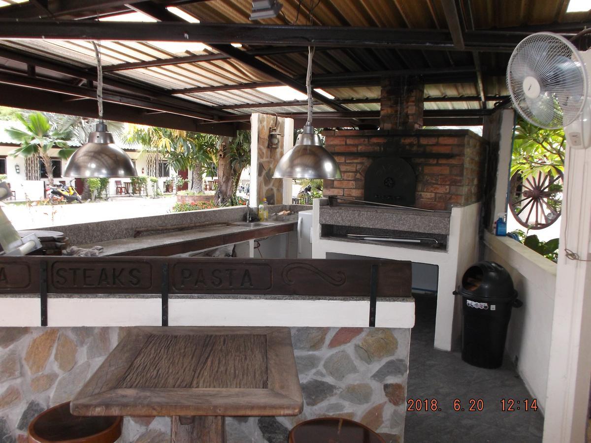 Prasat Ryans Resort מראה חיצוני תמונה